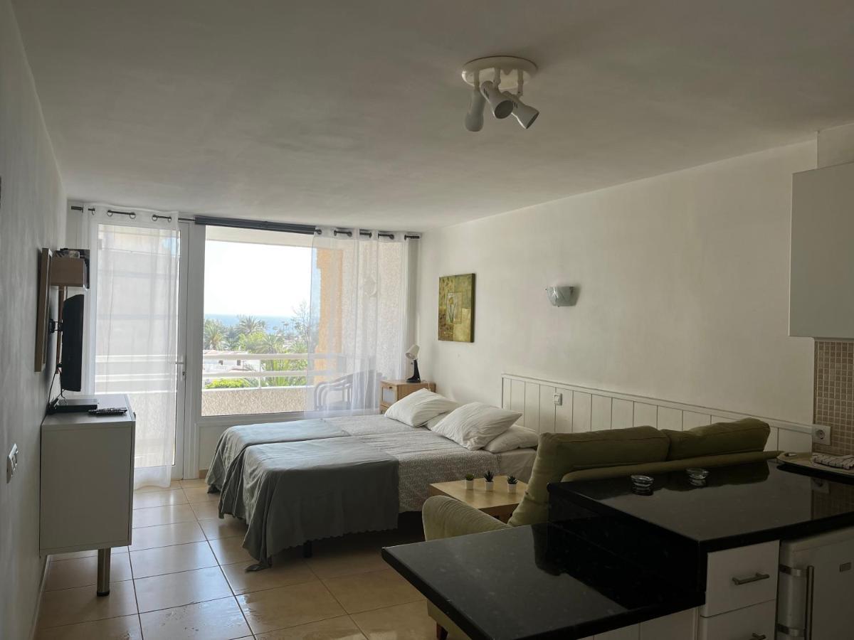 Borinquen Studio Apartment Playa Feñabe Екстериор снимка
